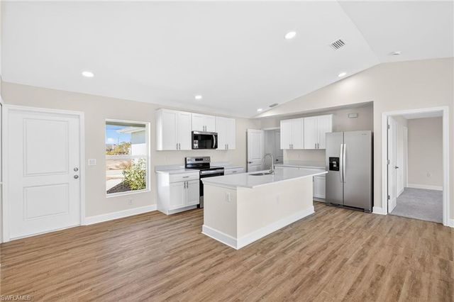 2817 NW 20th AVE, Cape Coral, FL 33993