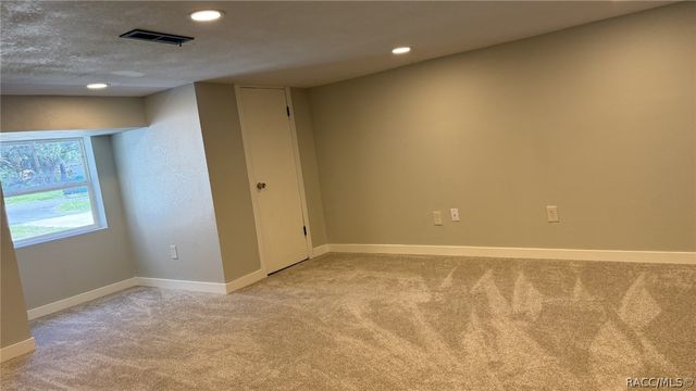 6466 N Lakeside Drive, Hernando, FL 34442