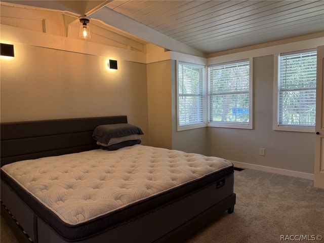 6466 N Lakeside Drive, Hernando, FL 34442