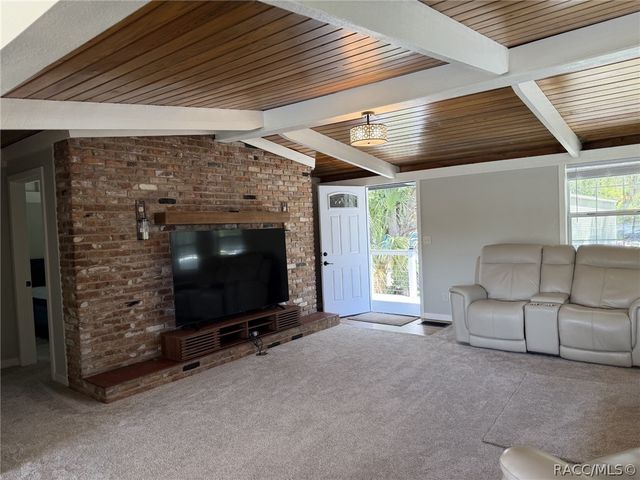 6466 N Lakeside Drive, Hernando, FL 34442