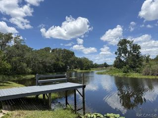6466 N Lakeside Drive, Hernando, FL 34442