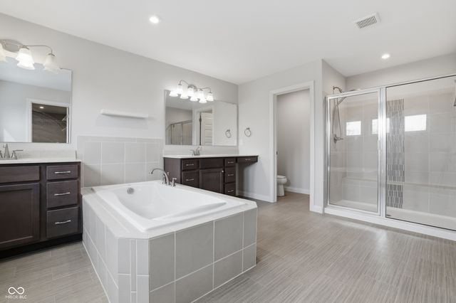 14598 Meadow Bend Drive, Fishers, IN 46037