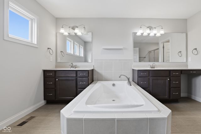 14598 Meadow Bend Drive, Fishers, IN 46037