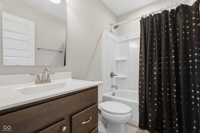 14598 Meadow Bend Drive, Fishers, IN 46037