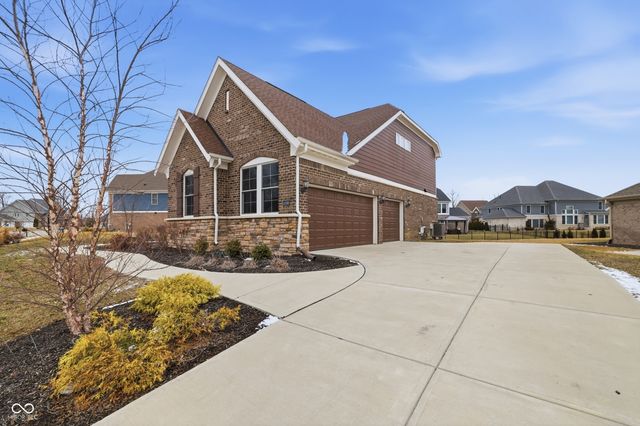 14598 Meadow Bend Drive, Fishers, IN 46037