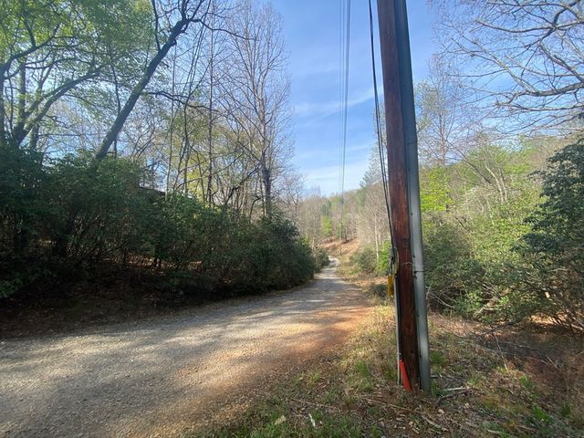 11 Ludlum Drive, Hayesville, NC 28904