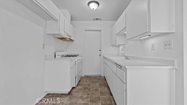 389 Antigua, Hemet, CA 92545