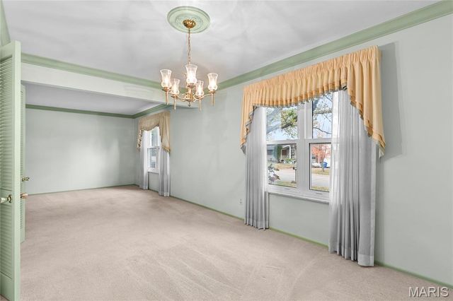 3700 Andora Place, St Louis, MO 63125