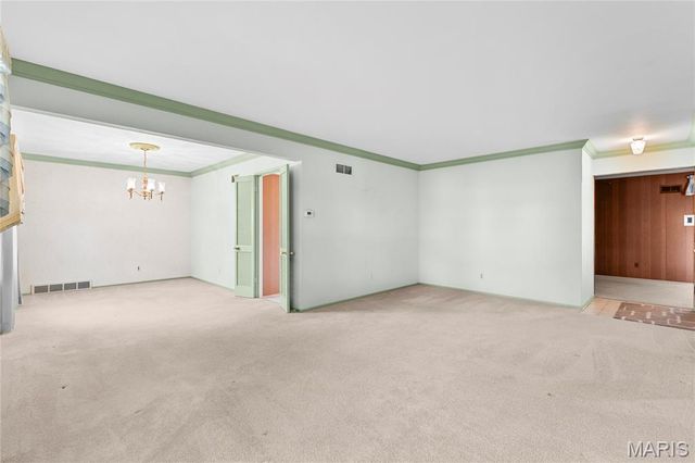 3700 Andora Place, St Louis, MO 63125