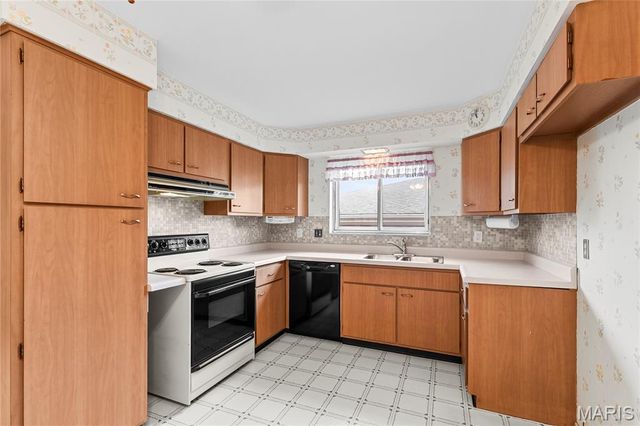 3700 Andora Place, St Louis, MO 63125