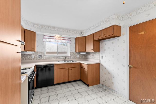 3700 Andora Place, St Louis, MO 63125