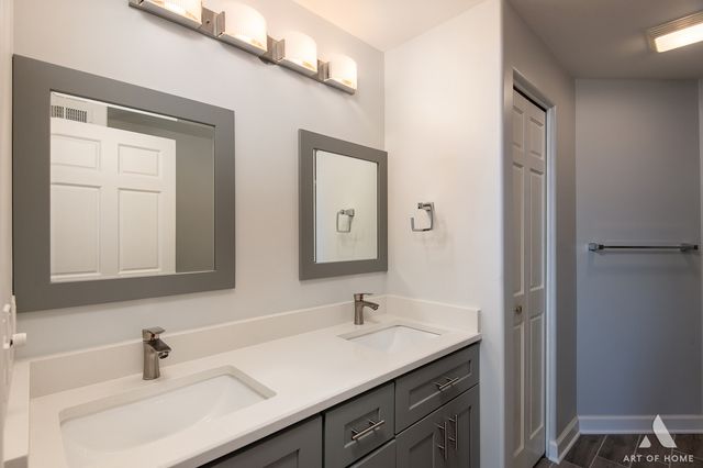 1705 Pavilion Way 503, Park Ridge, IL 60068