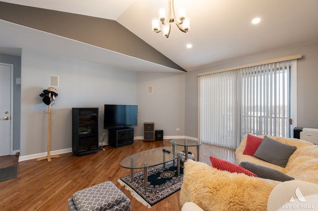 1705 Pavilion Way 503, Park Ridge, IL 60068