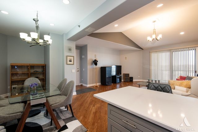 1705 Pavilion Way 503, Park Ridge, IL 60068