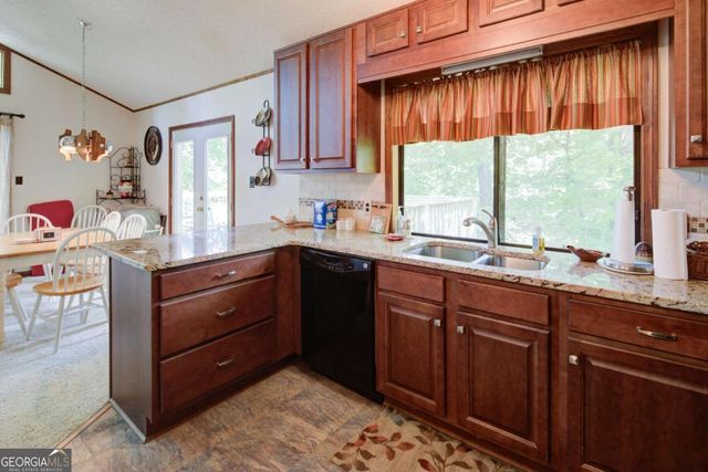130 Longview Drive, Dawsonville, GA 30534