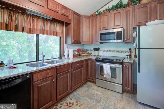130 Longview Drive, Dawsonville, GA 30534