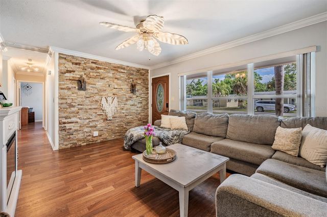127 CONNIE AVENUE, Tampa, FL 33613