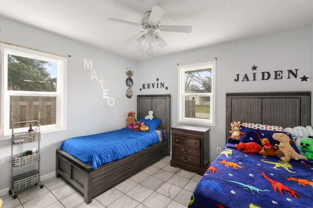 2930 E Jefferson Avenue, Des Moines, IA 50317