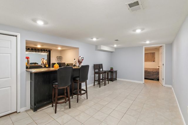 2930 E Jefferson Avenue, Des Moines, IA 50317