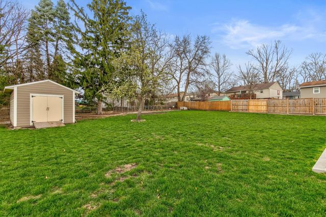 2930 E Jefferson Avenue, Des Moines, IA 50317