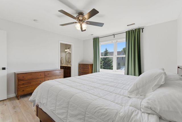 401 Krinbill Lane, Crown Point, IN 46307