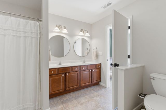 401 Krinbill Lane, Crown Point, IN 46307