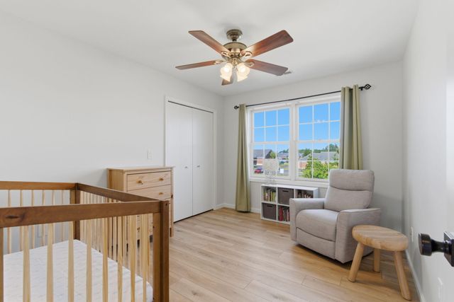 401 Krinbill Lane, Crown Point, IN 46307