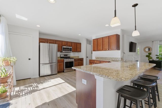 401 Krinbill Lane, Crown Point, IN 46307