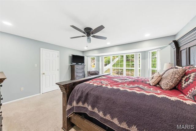 425 Roosevelt Woods Court, Fenton, MO 63026