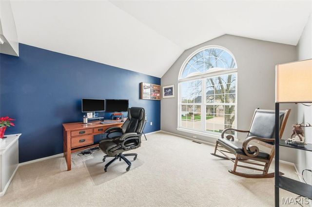 425 Roosevelt Woods Court, Fenton, MO 63026