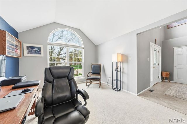 425 Roosevelt Woods Court, Fenton, MO 63026