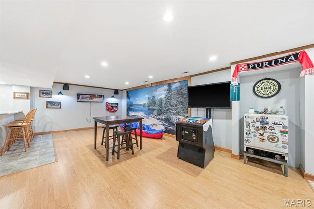 425 Roosevelt Woods Court, Fenton, MO 63026