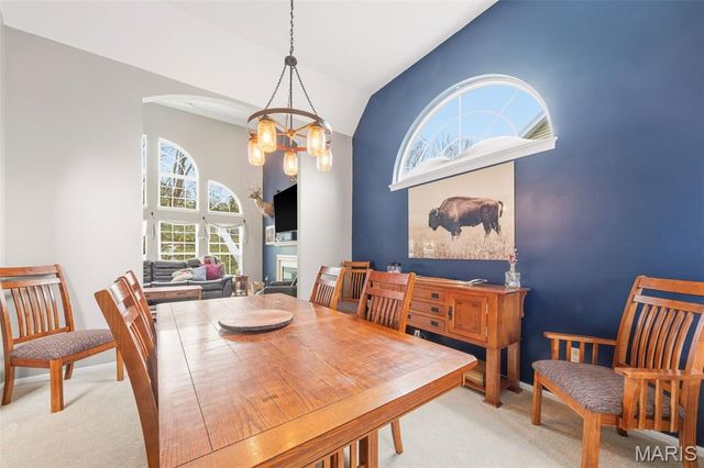 425 Roosevelt Woods Court, Fenton, MO 63026