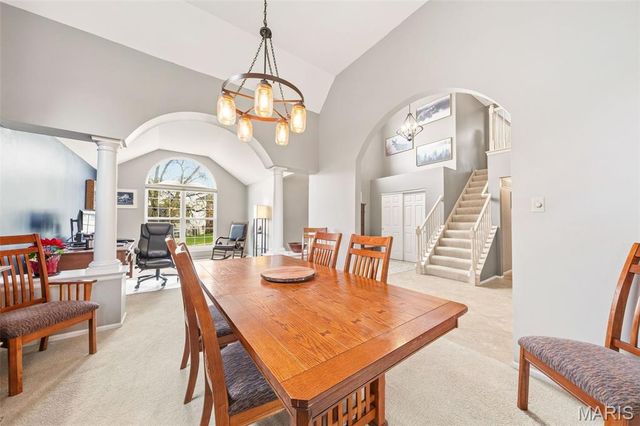 425 Roosevelt Woods Court, Fenton, MO 63026