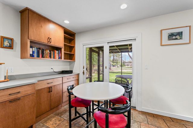 205 E SHERWIN Circle, Urbana, IL 61802