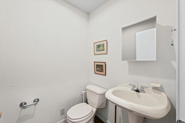 205 E SHERWIN Circle, Urbana, IL 61802