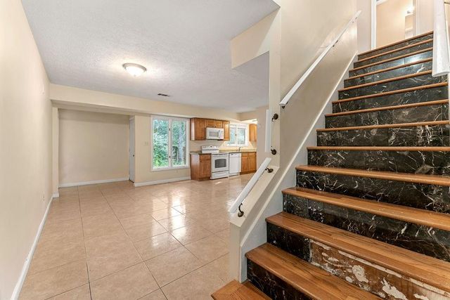 2128 Fairway Court SE, Conyers, GA 30013