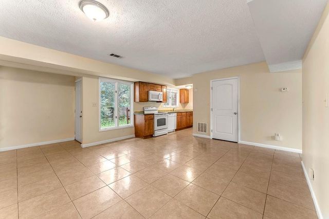 2128 Fairway Court SE, Conyers, GA 30013