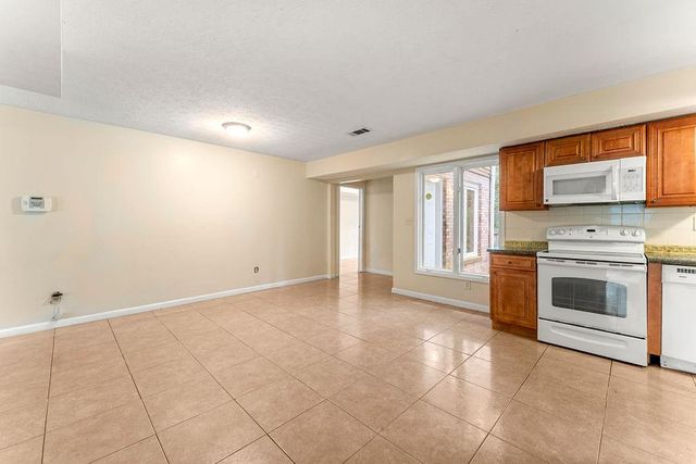 2128 Fairway Court SE, Conyers, GA 30013