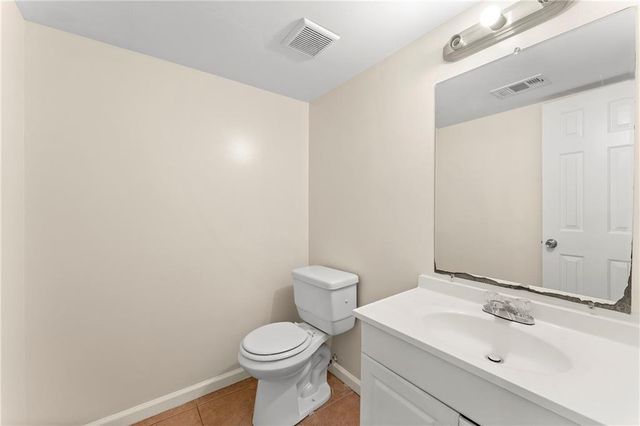 2128 Fairway Court SE, Conyers, GA 30013