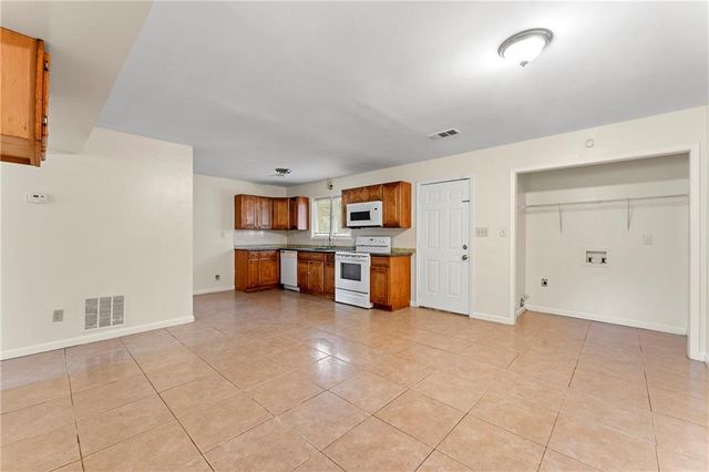 2128 Fairway Court SE, Conyers, GA 30013