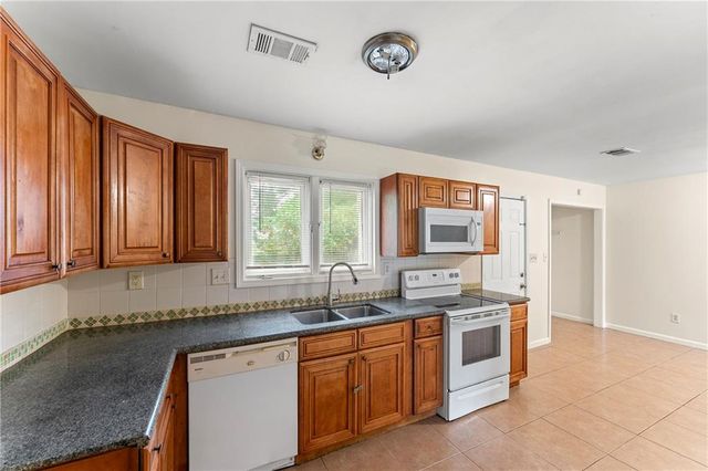 2128 Fairway Court SE, Conyers, GA 30013