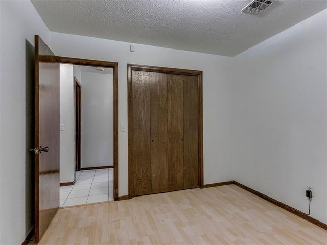 829 NW 116th Terrace, Oklahoma City, OK 73114