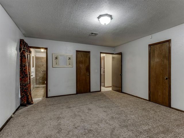 829 NW 116th Terrace, Oklahoma City, OK 73114