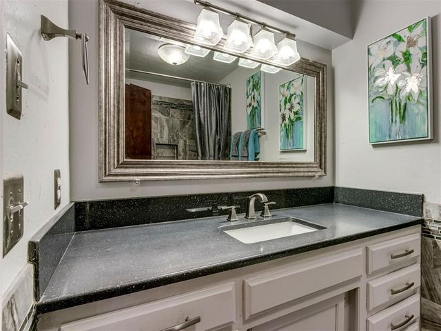 829 NW 116th Terrace, Oklahoma City, OK 73114