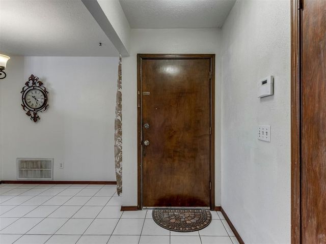 829 NW 116th Terrace, Oklahoma City, OK 73114
