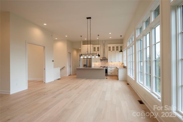 15 Evian Court, Asheville, NC 28804