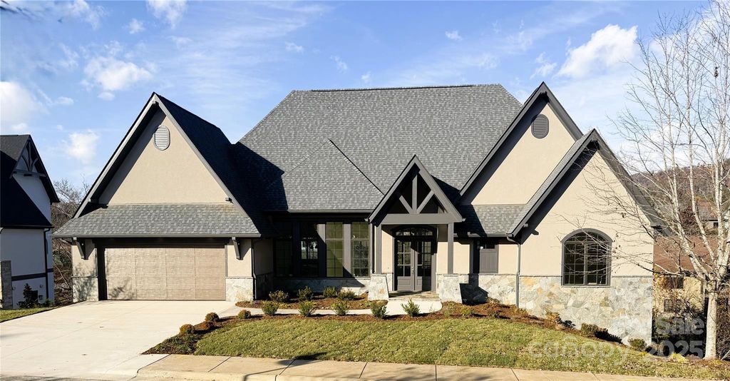 15 Evian Court, Asheville, NC 28804