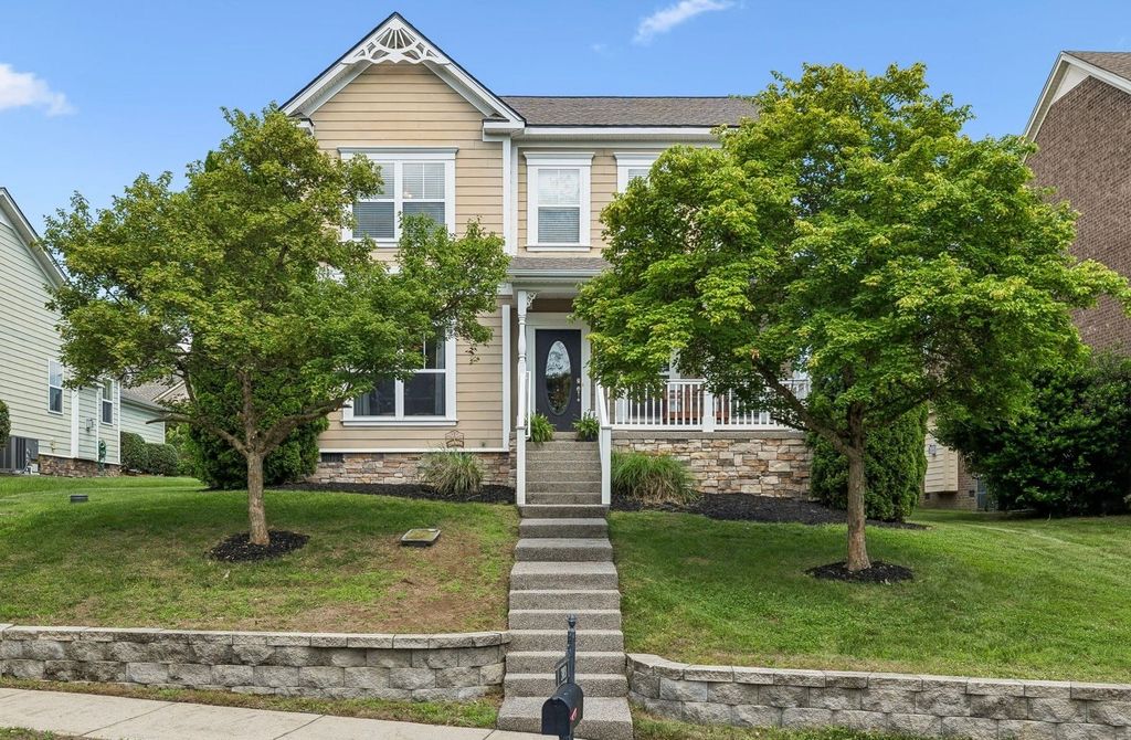 303 Verde Meadow Dr, Franklin, TN 37067
