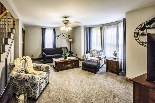 N14W28039 Silvernail ROAD, Pewaukee, WI 53072